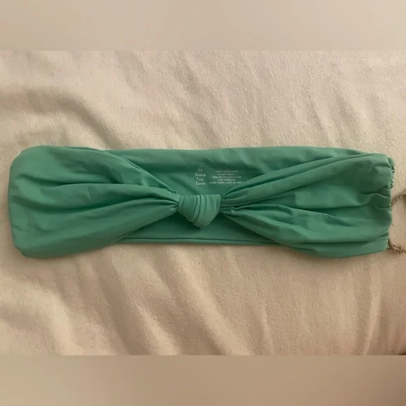 Stone Fox Swim NWT Green Lele Bikini Top with Twisted Knot; Size S - Picture 4 of 5